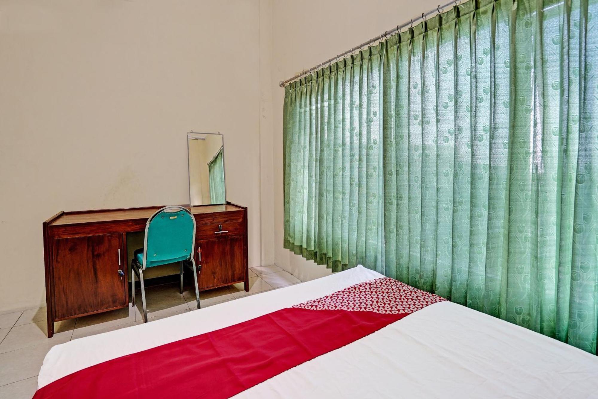 Hotel Oyo 91572 Kost Esklusif Barokah Pasuruan Zewnętrze zdjęcie