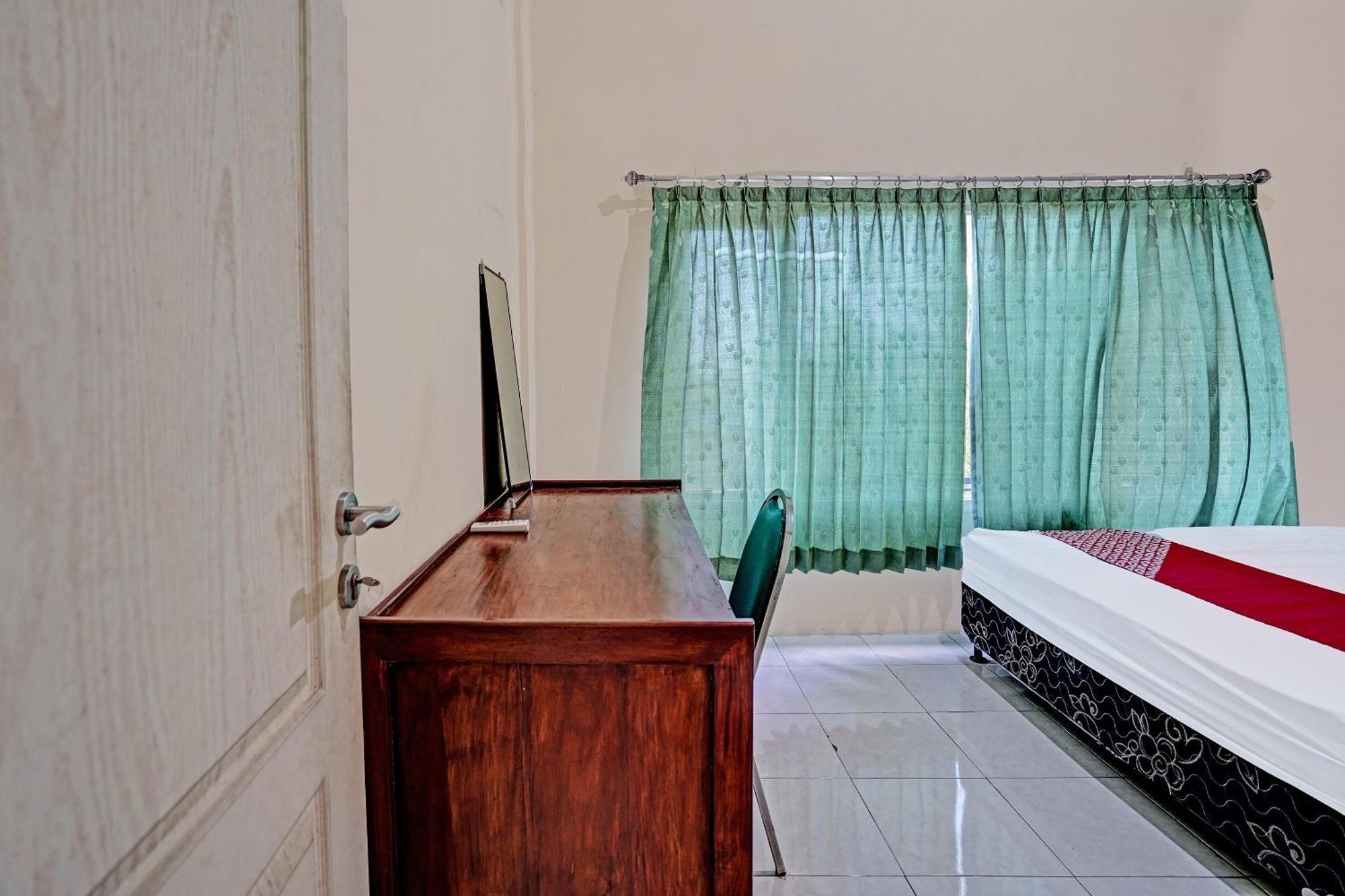 Hotel Oyo 91572 Kost Esklusif Barokah Pasuruan Zewnętrze zdjęcie